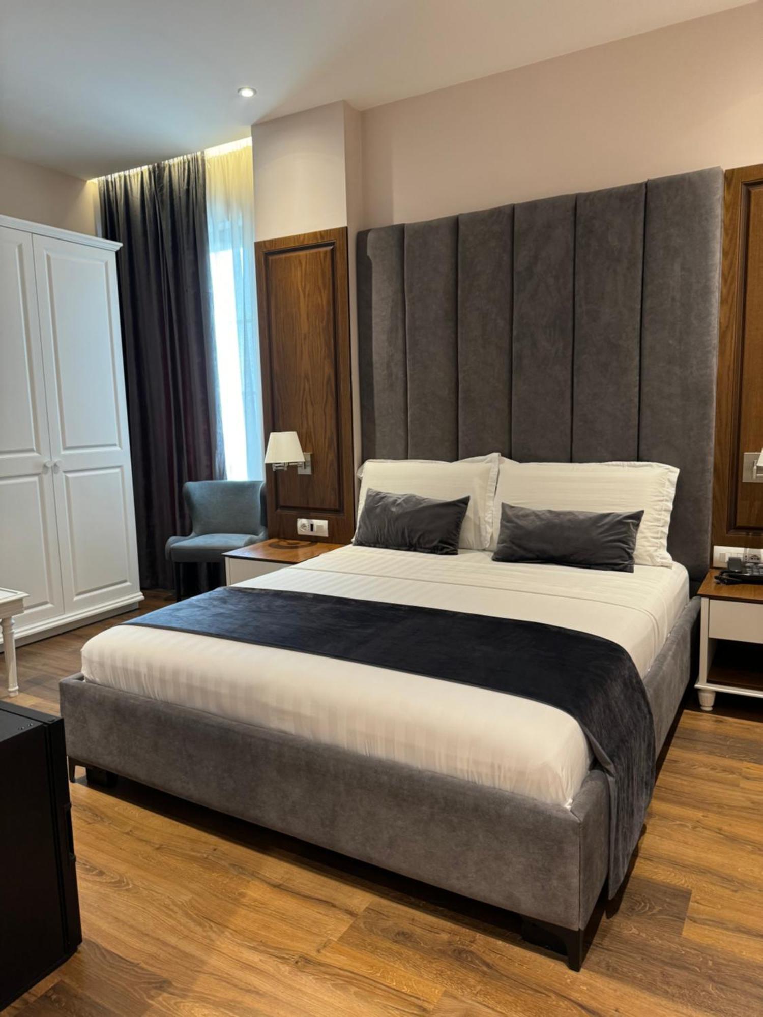 Arberia Palace Hotel Fushe Milot Extérieur photo